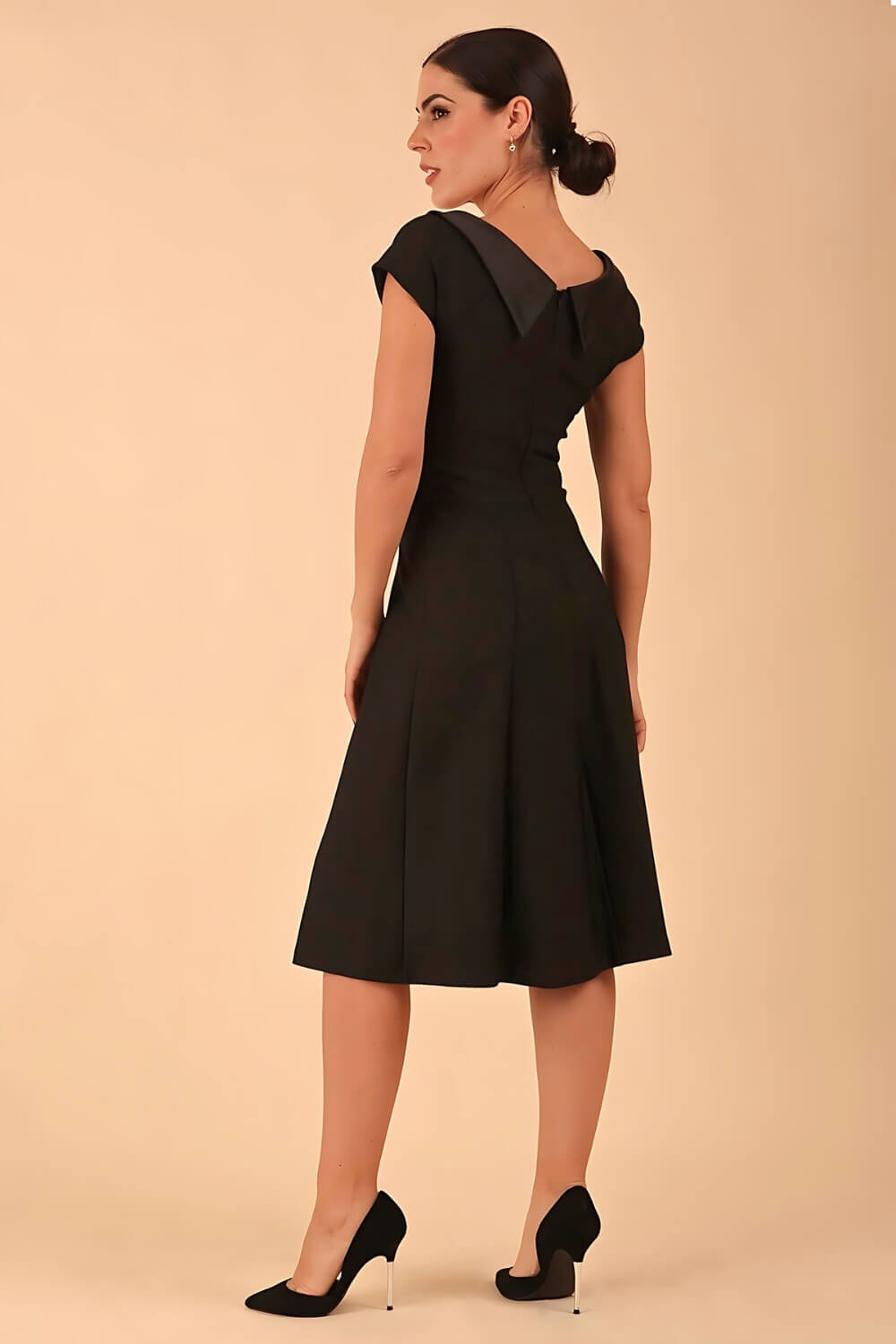 Seed Bowmore V-Neck A-line Dress – Diva Catwalk, image 4