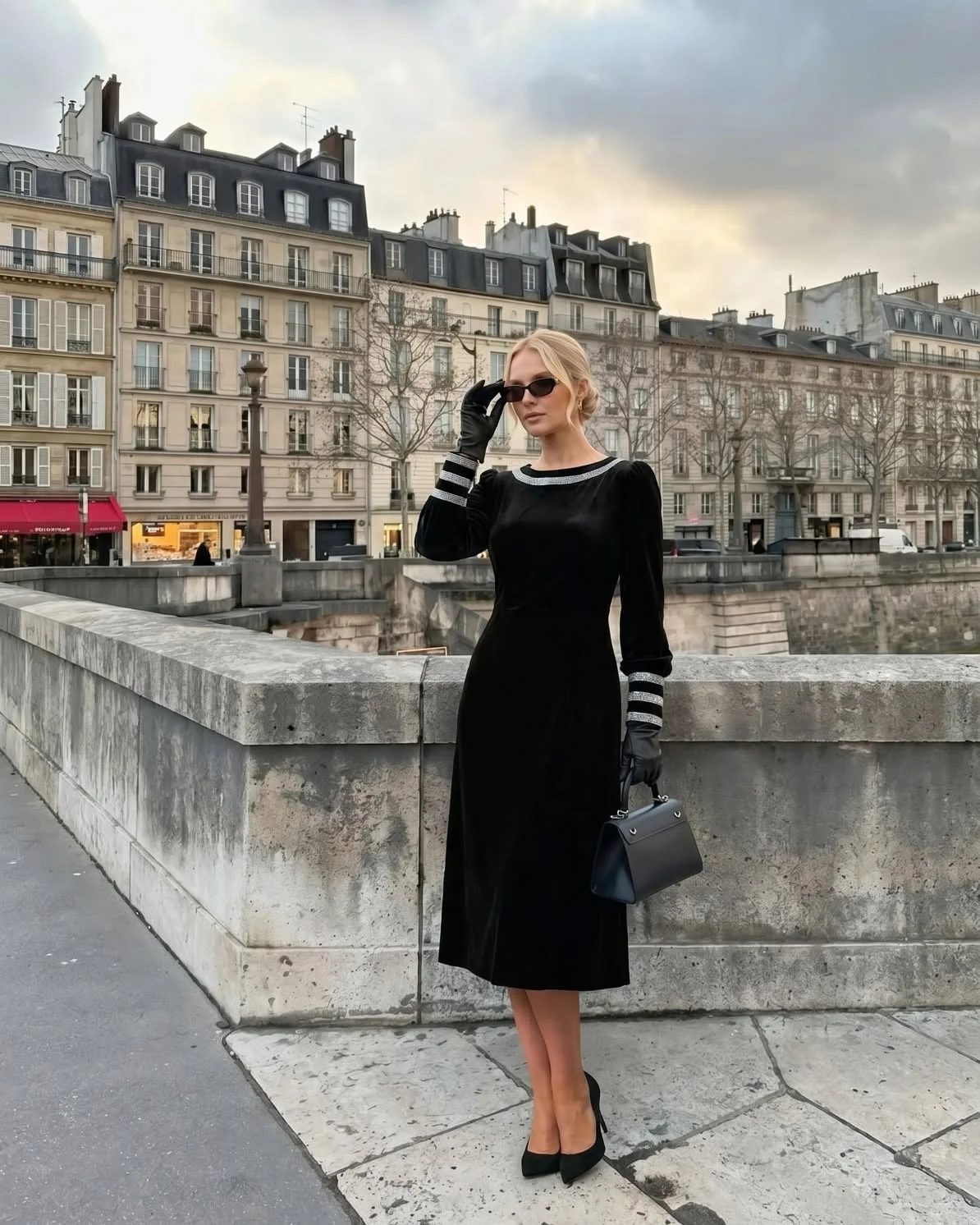 Spinetti Long-Sleeved Jewelled Velvet Midi Dress in Black Velvet with Silver Glitter Contrast – detail