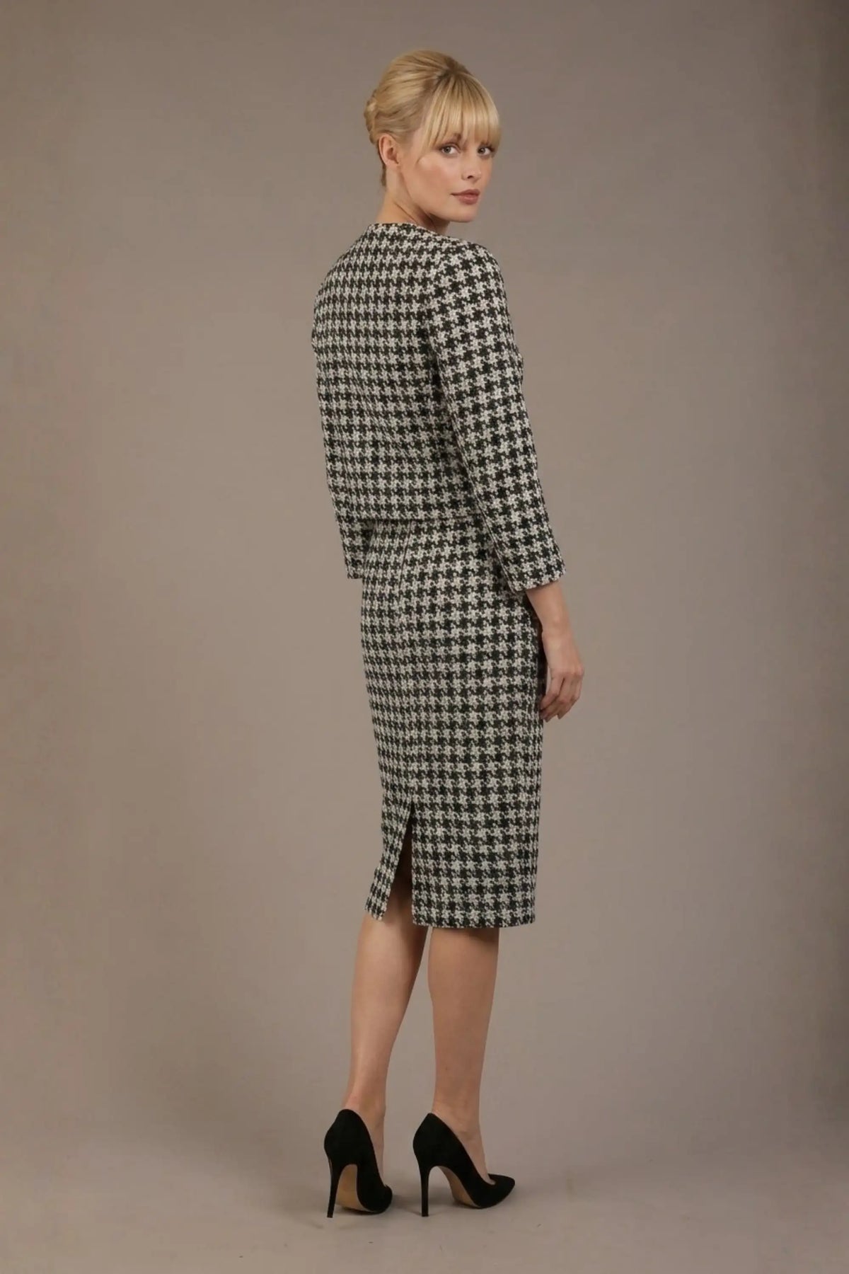 Solara Dogtooth Stretch Pencil Skirt