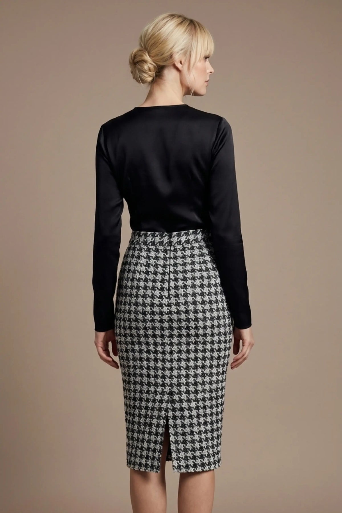 Solara Dogtooth Stretch Pencil Skirt – Diva Catwalk, image 17