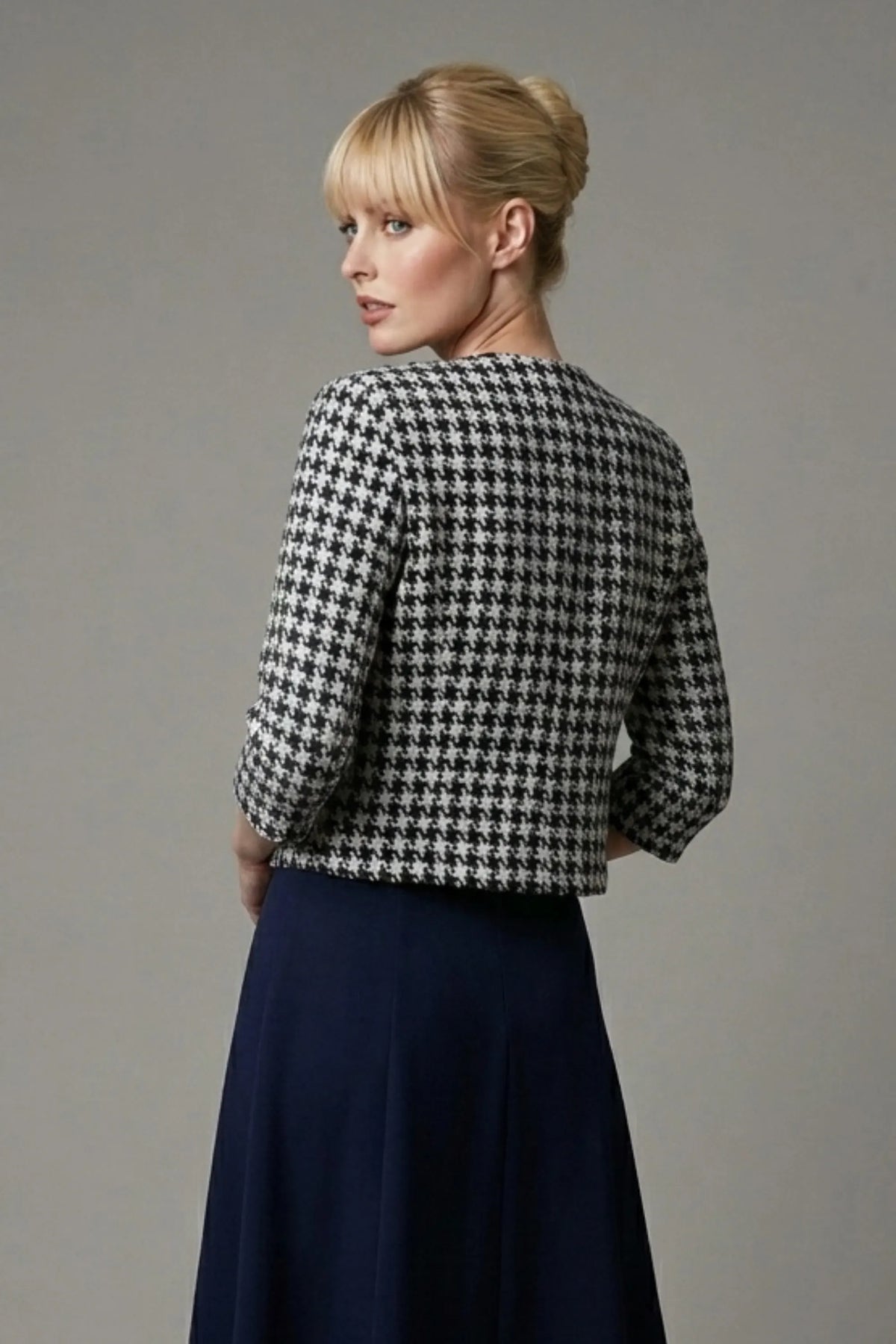 Kaira Cropped Dogtooth Stretch Jacket – Diva Catwalk, image 4