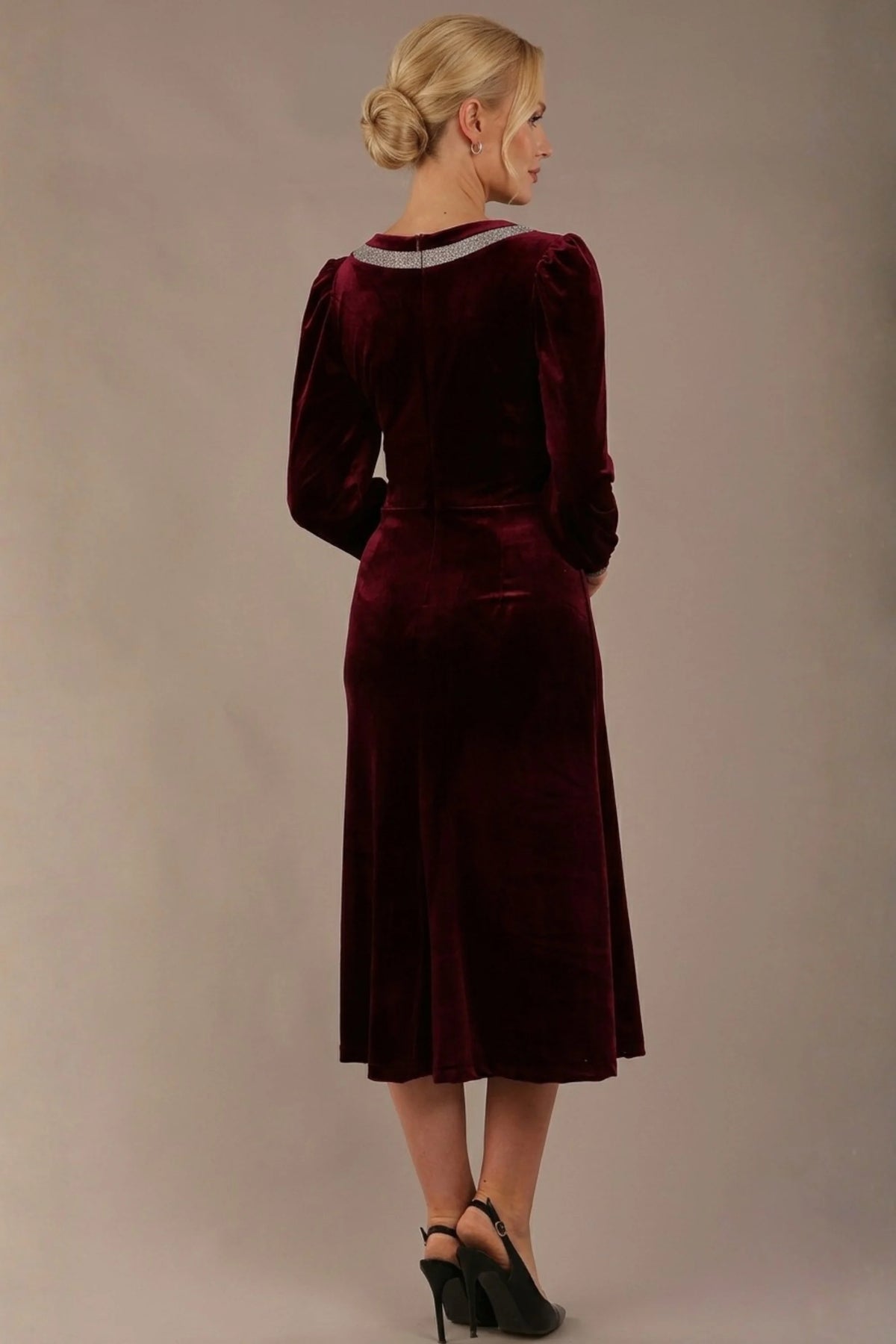 Spinetti Long-Sleeved Jewelled Velvet Midi Dress – Diva Catwalk, image 2