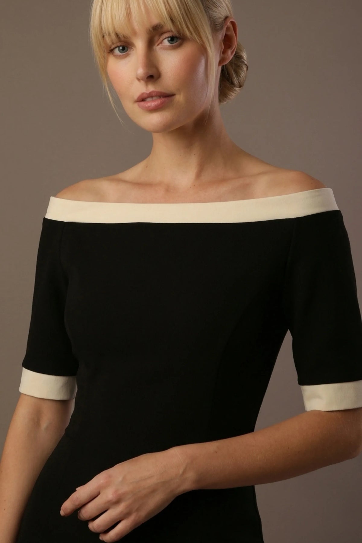 Brea Contrast Off-The-Shoulder Midi Dress – detail