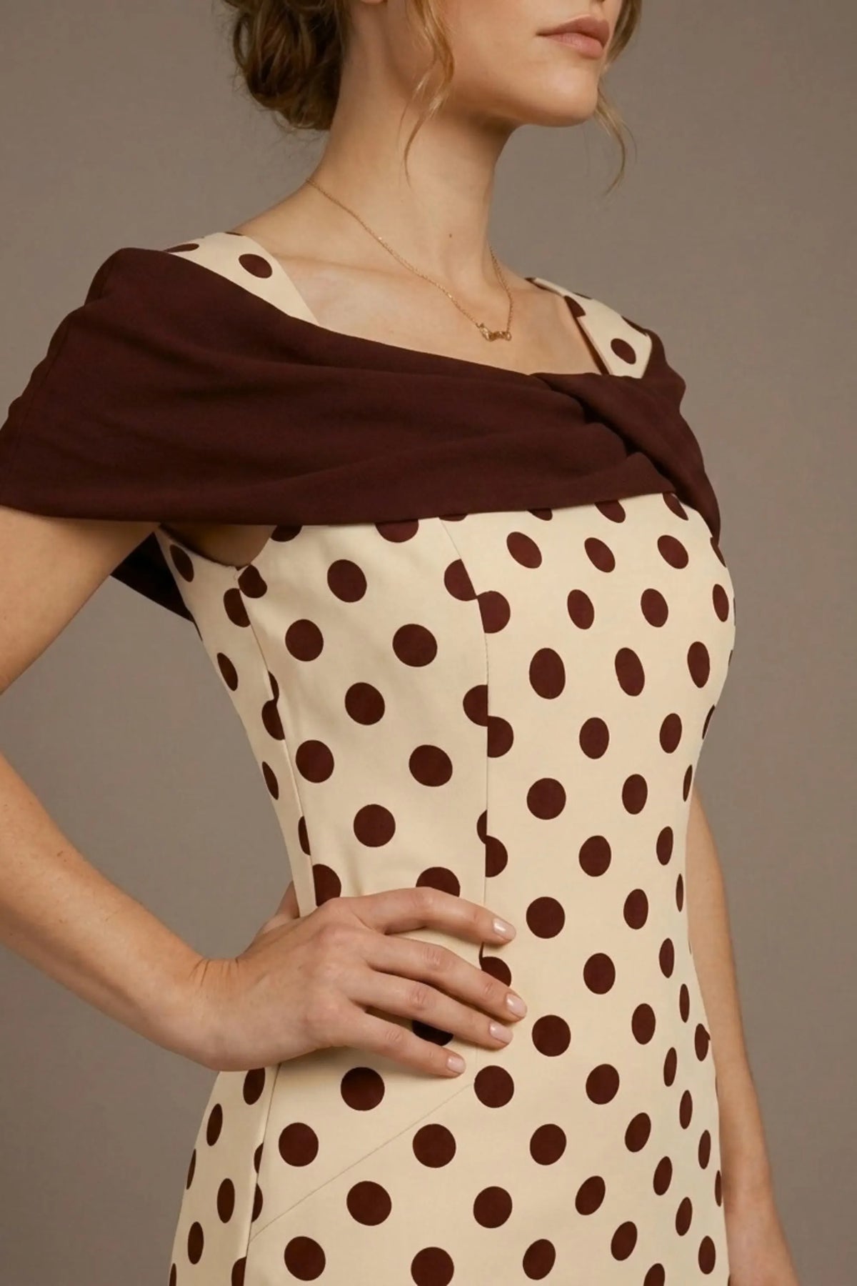 Norfolk Contrast Spot Shawl Dress – Diva Catwalk, image 12