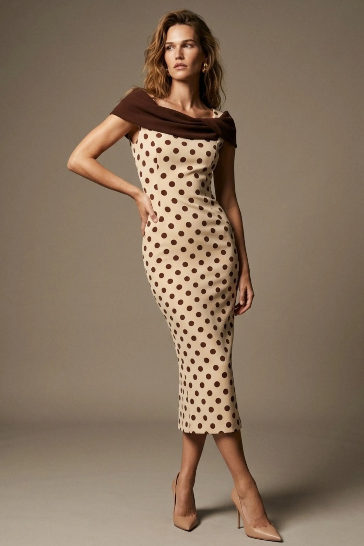 Norfolk Contrast Spot Shawl Dress – Diva Catwalk, image 5