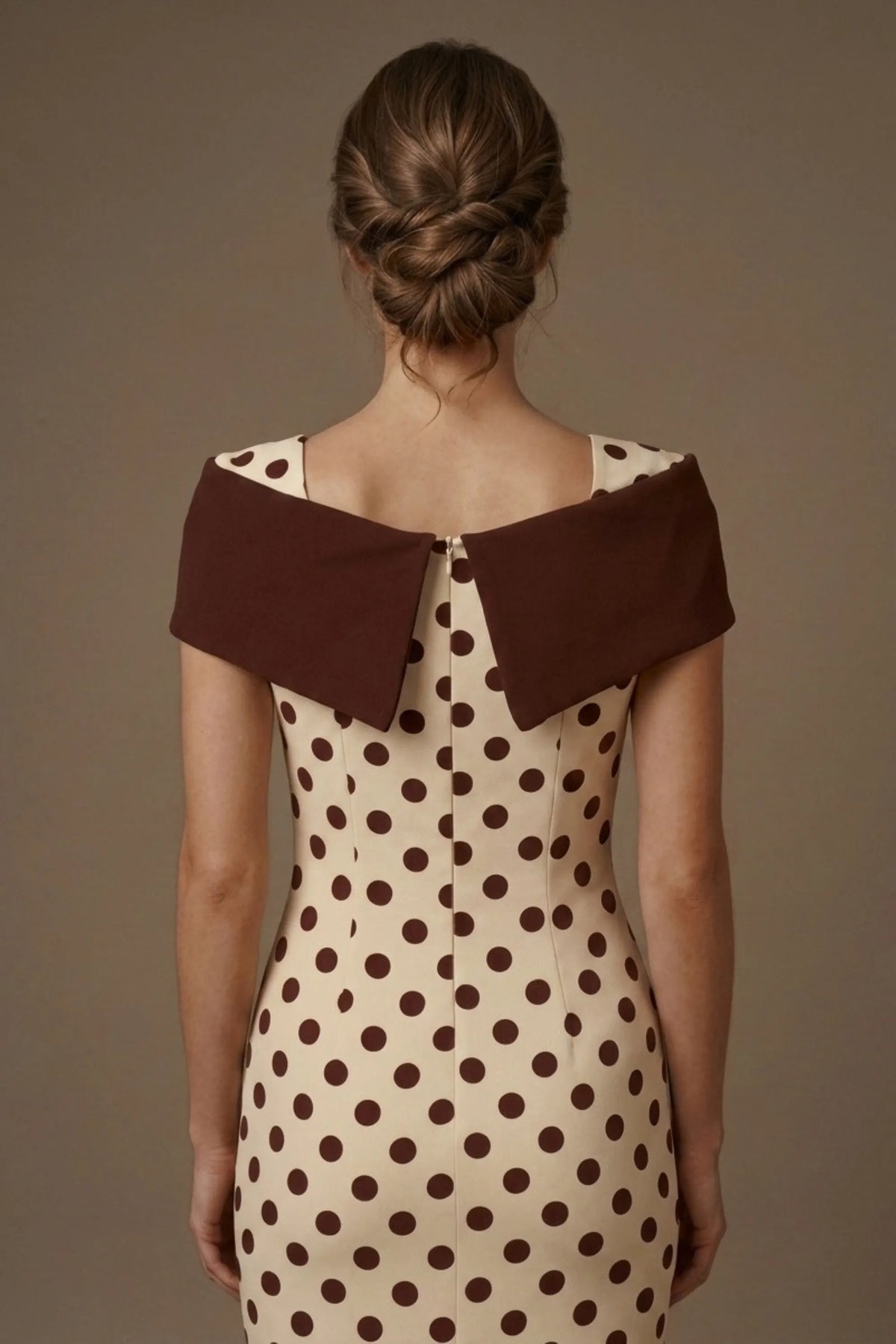 Norfolk Contrast Spot Shawl Dress – Diva Catwalk, image 19
