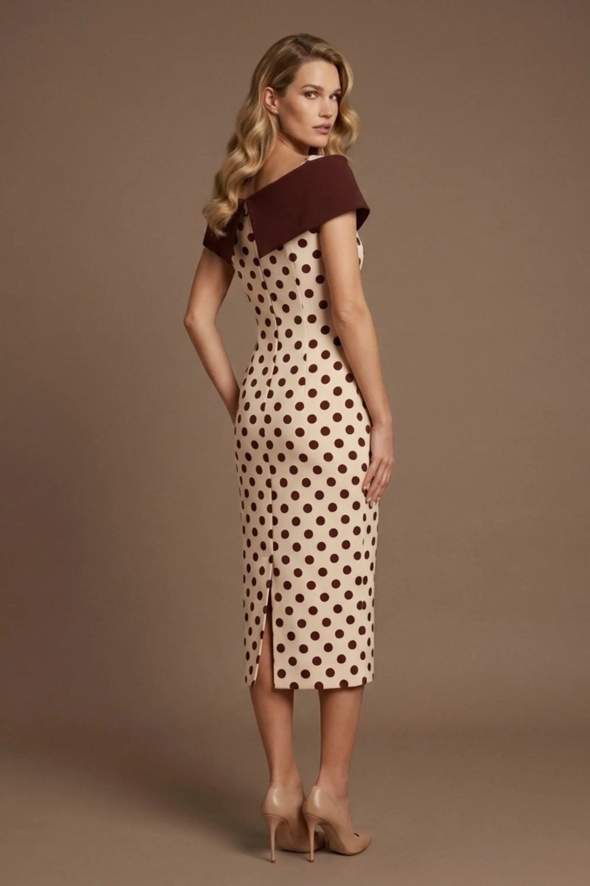Norfolk Contrast Spot Shawl Dress – Diva Catwalk, image 15