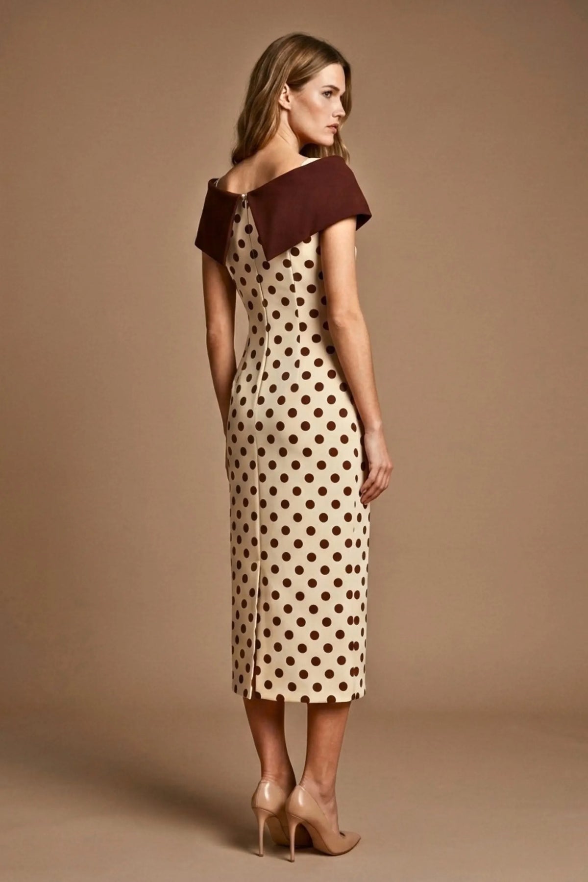 Norfolk Contrast Spot Shawl Dress – Diva Catwalk, image 4
