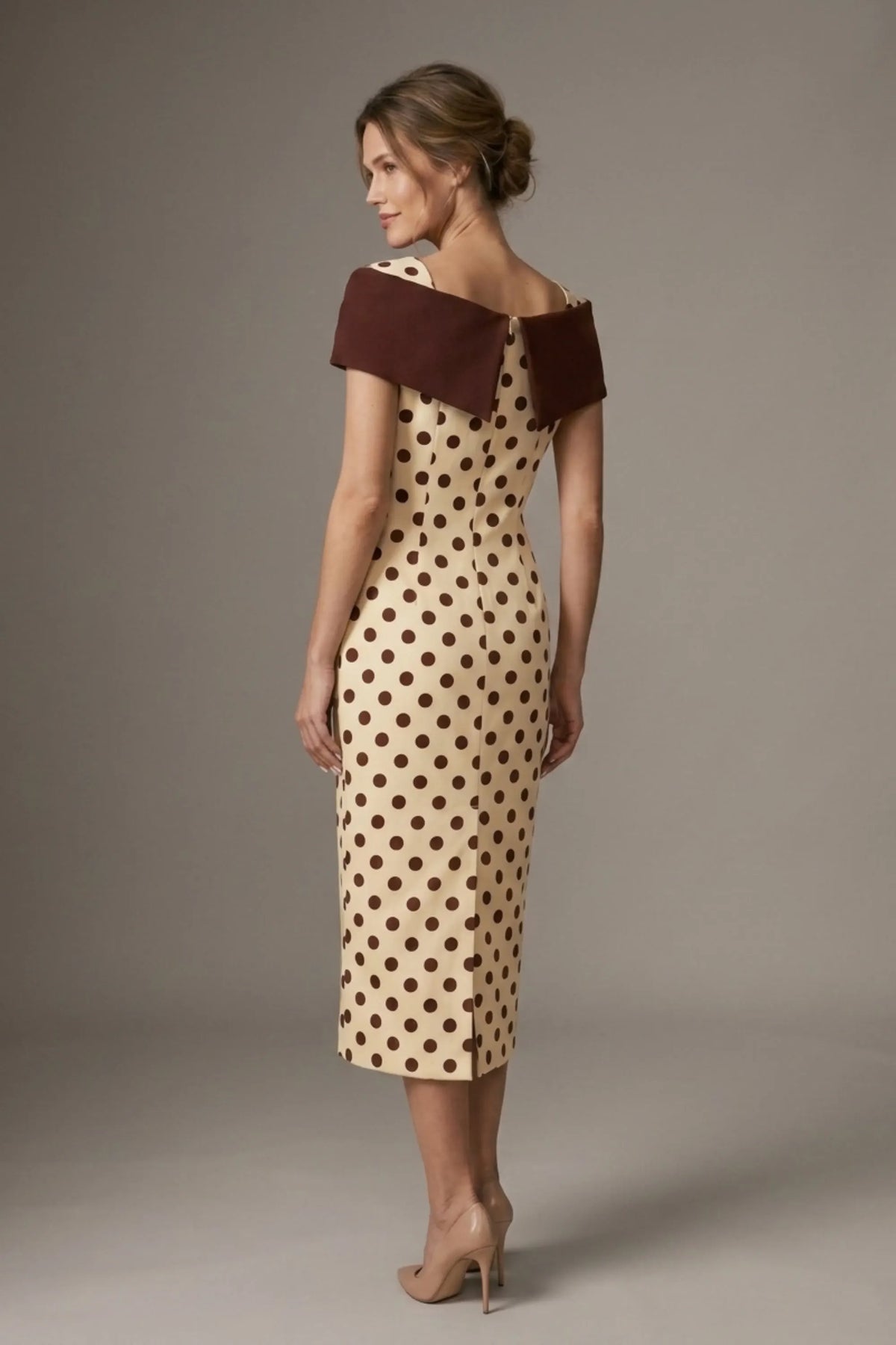 Norfolk Contrast Spot Shawl Dress – Diva Catwalk, image 16