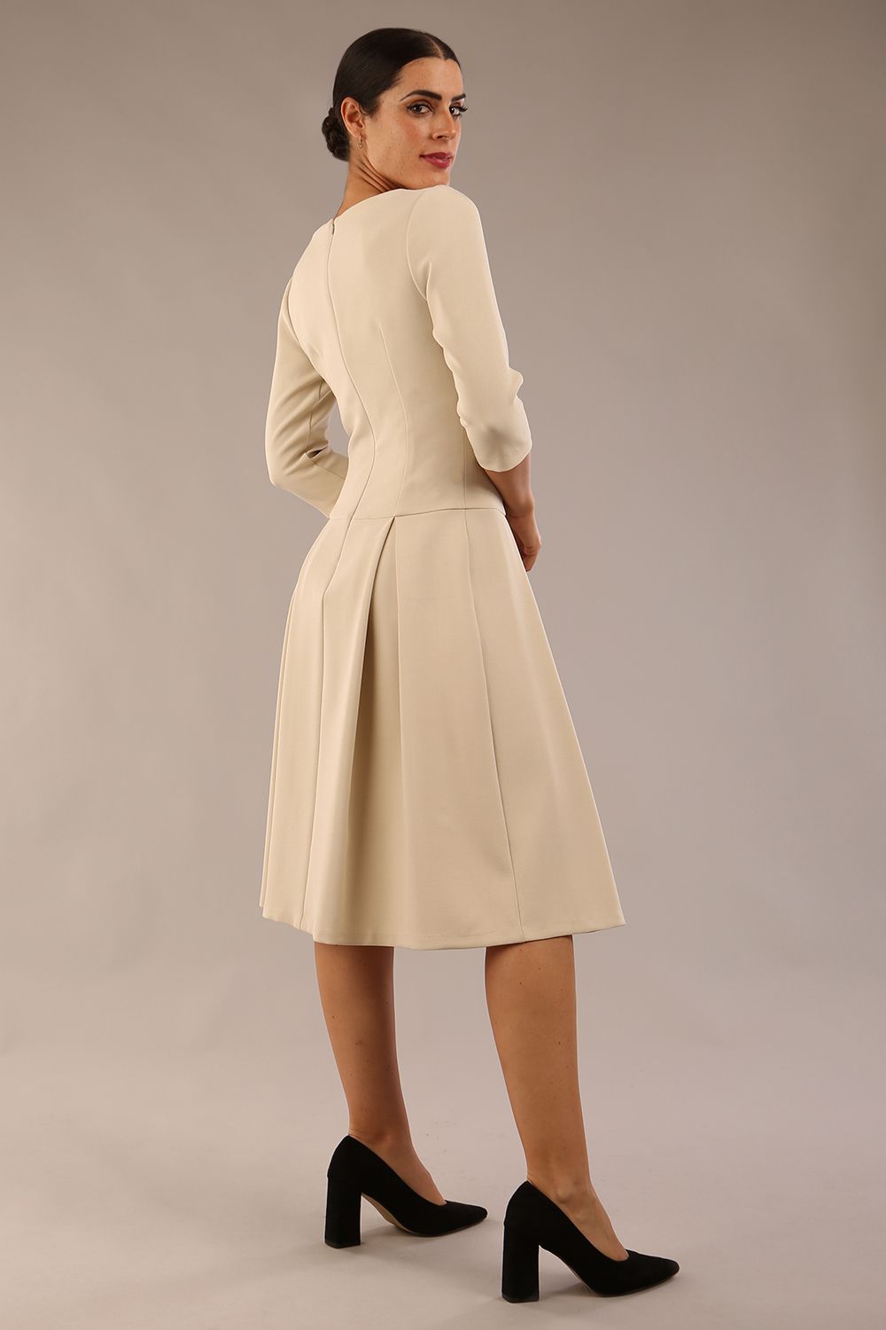Cordelia Square Neck Pleated Midi A-line Dress – Diva Catwalk, image 15