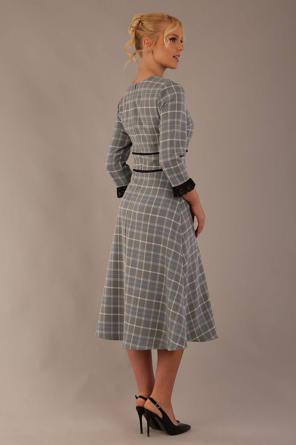 Hendricks V-Neck Check Midi Dress – Diva Catwalk, image 5