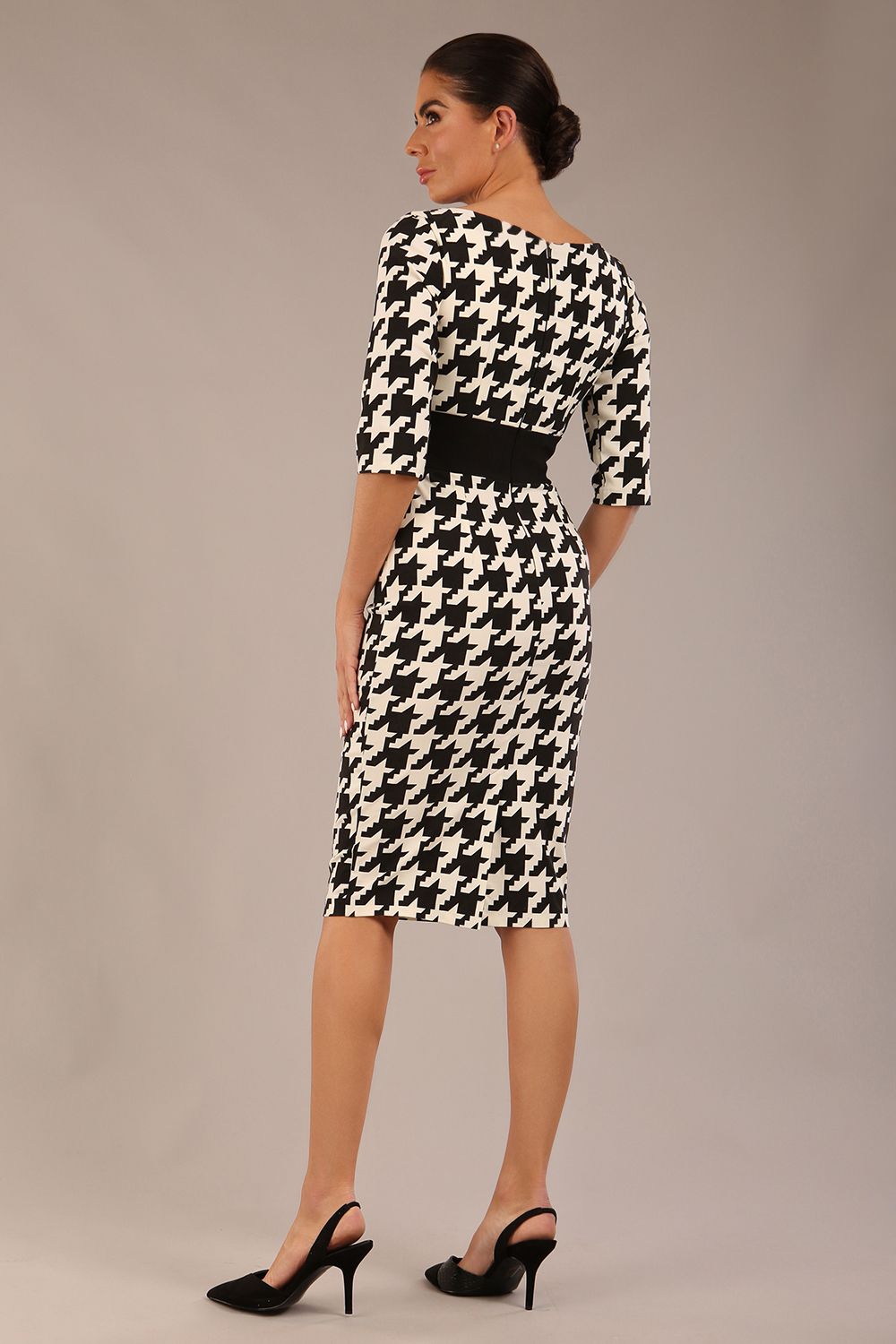 OP-ART V-Neck Sleeved Monochrome Pencil Dress – Diva Catwalk, image 6