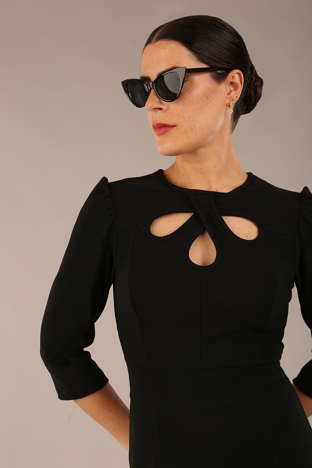 Quintessa Three Petal Keyhole Pencil Dress – Diva Catwalk, image 18