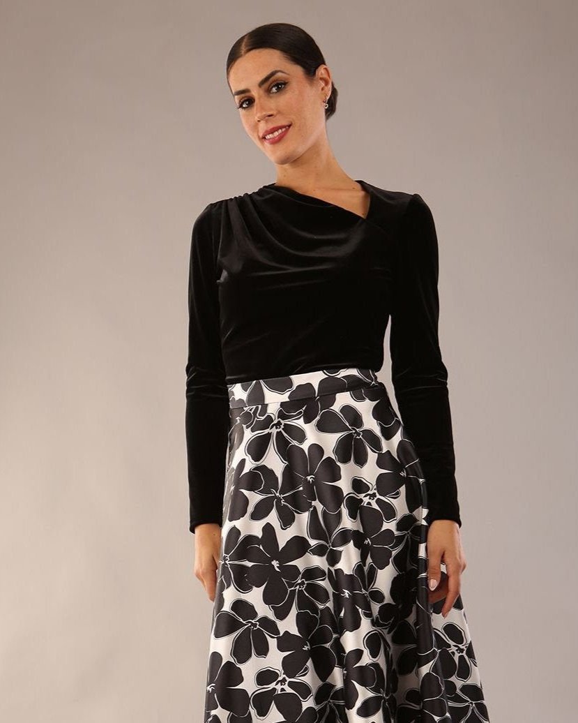 Radley Sleeved Velvet Asymmetric Top – Diva Catwalk, image 2