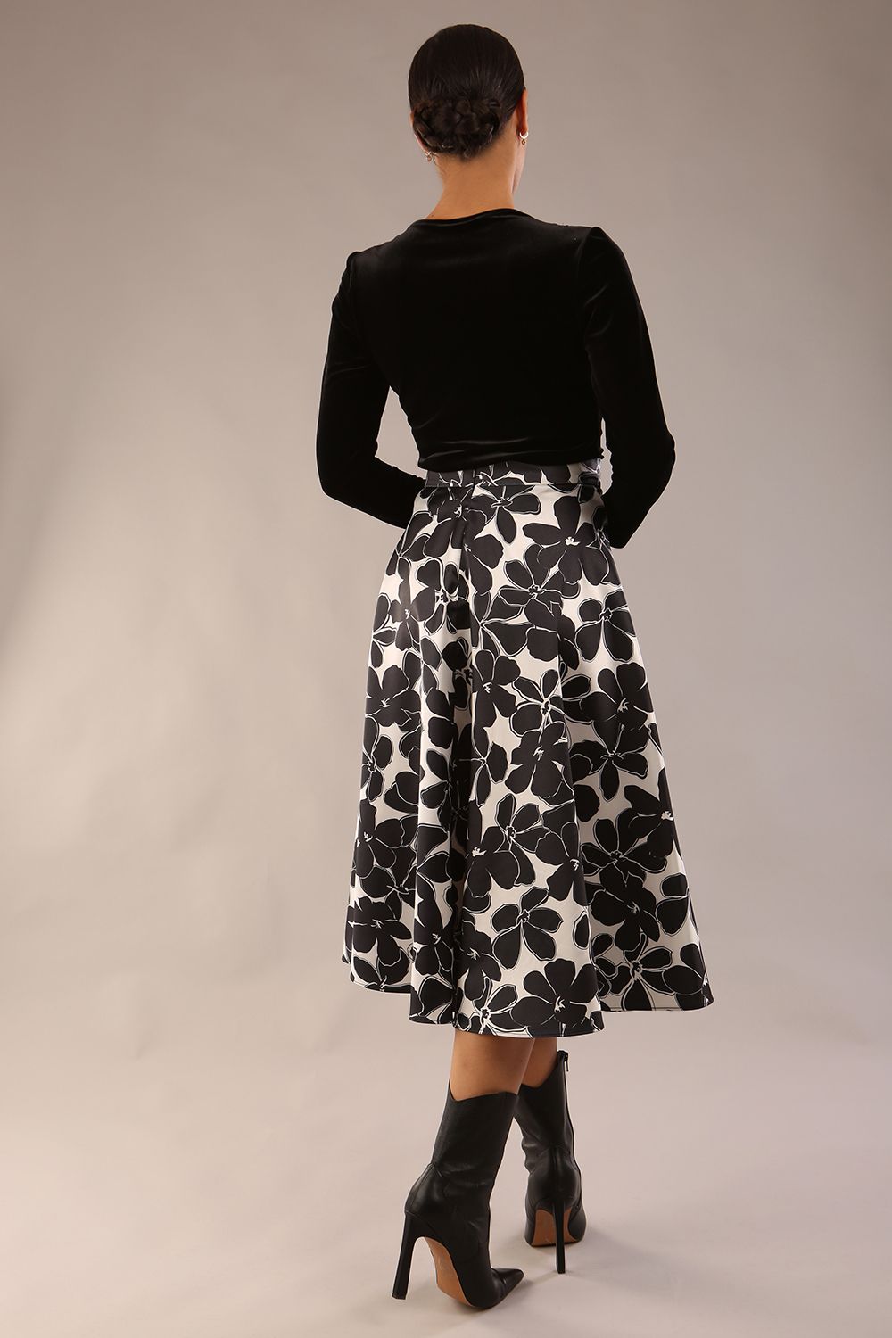 Radley Sleeved Velvet Asymmetric Top – Diva Catwalk, image 3