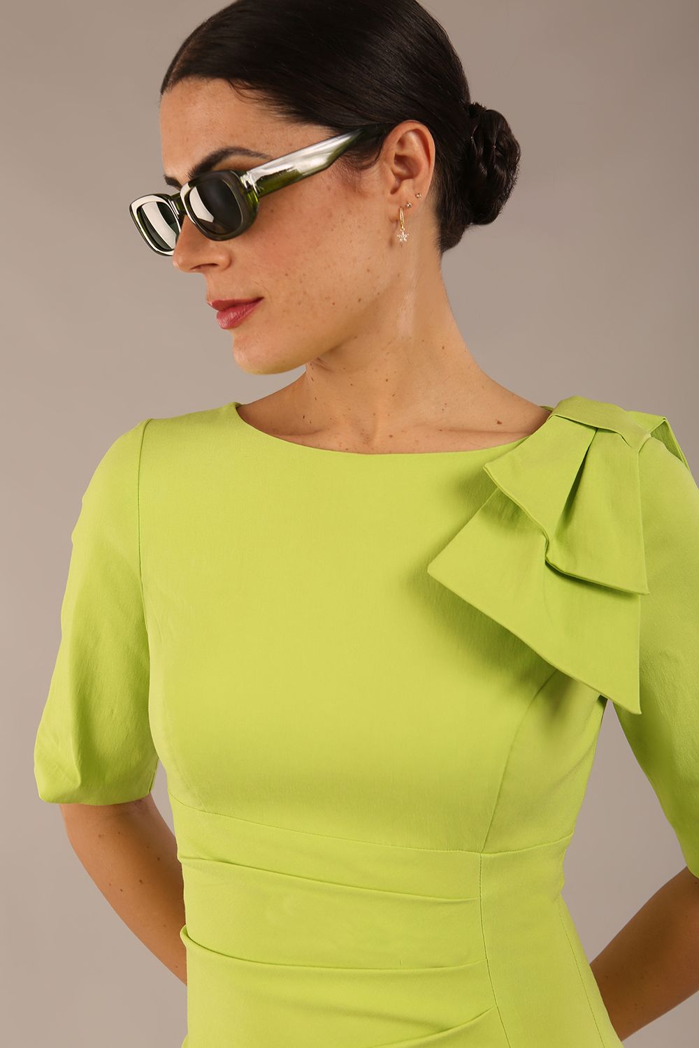 Reverie Short Sleeve Stretch Pencil Dress with Bow Detail – Diva Catwalk, image 14