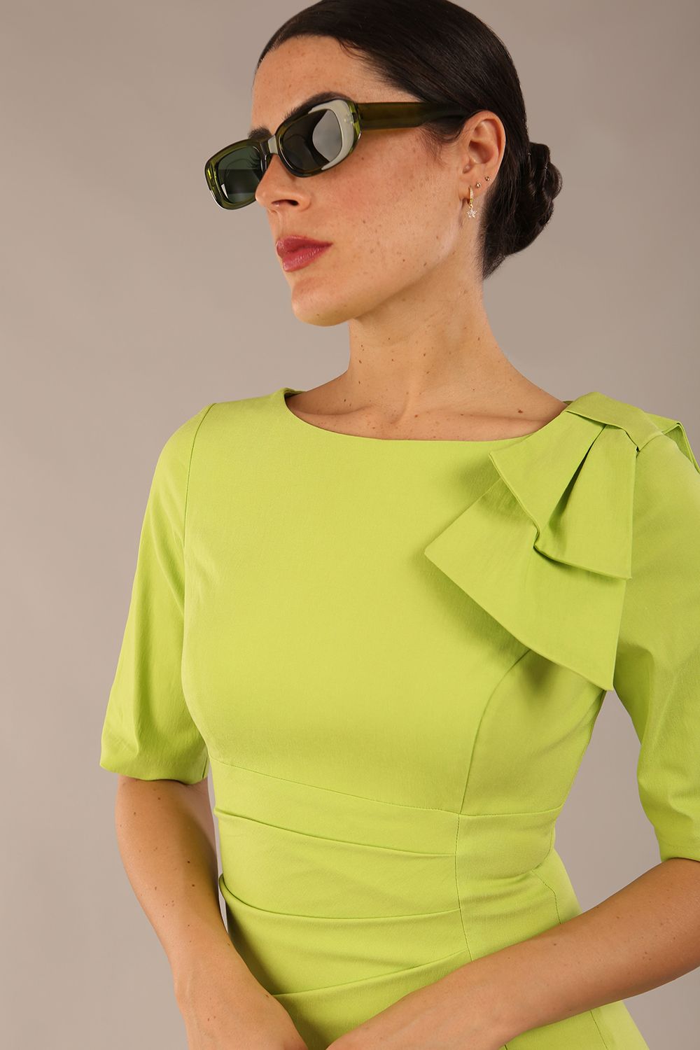 Reverie Short Sleeve Stretch Pencil Dress with Bow Detail – Diva Catwalk, image 15