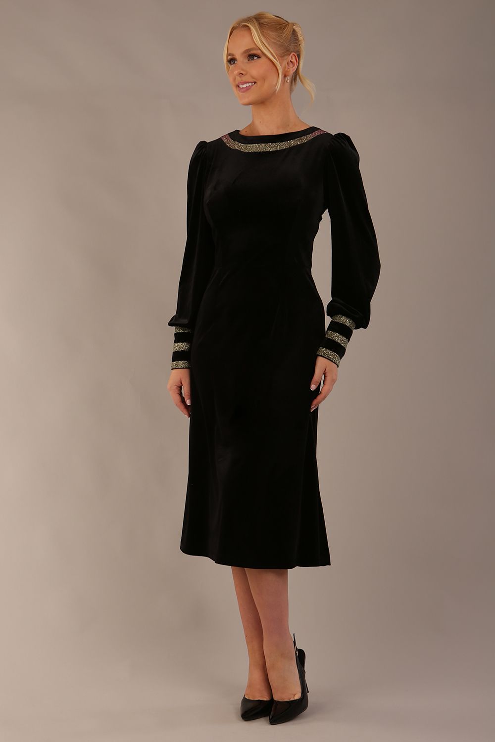 Spinetti Long-Sleeved Jewelled Velvet Midi Dress 