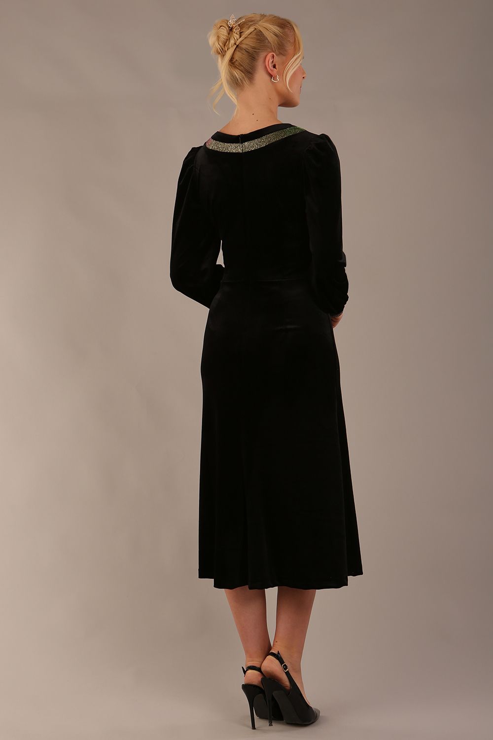 Spinetti Long-Sleeved Jewelled Velvet Midi Dress 