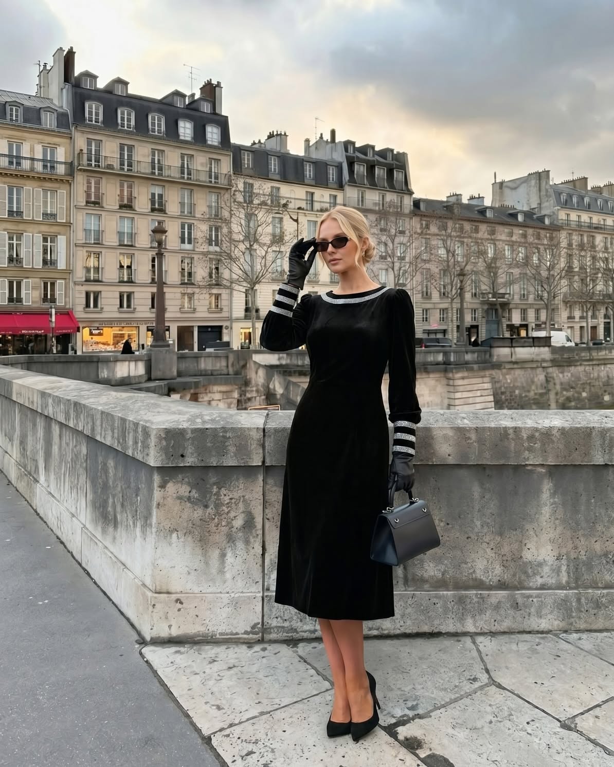Spinetti Long-Sleeved Jewelled Velvet Midi Dress in Black Velvet with Silver Glitter Contrast – detail