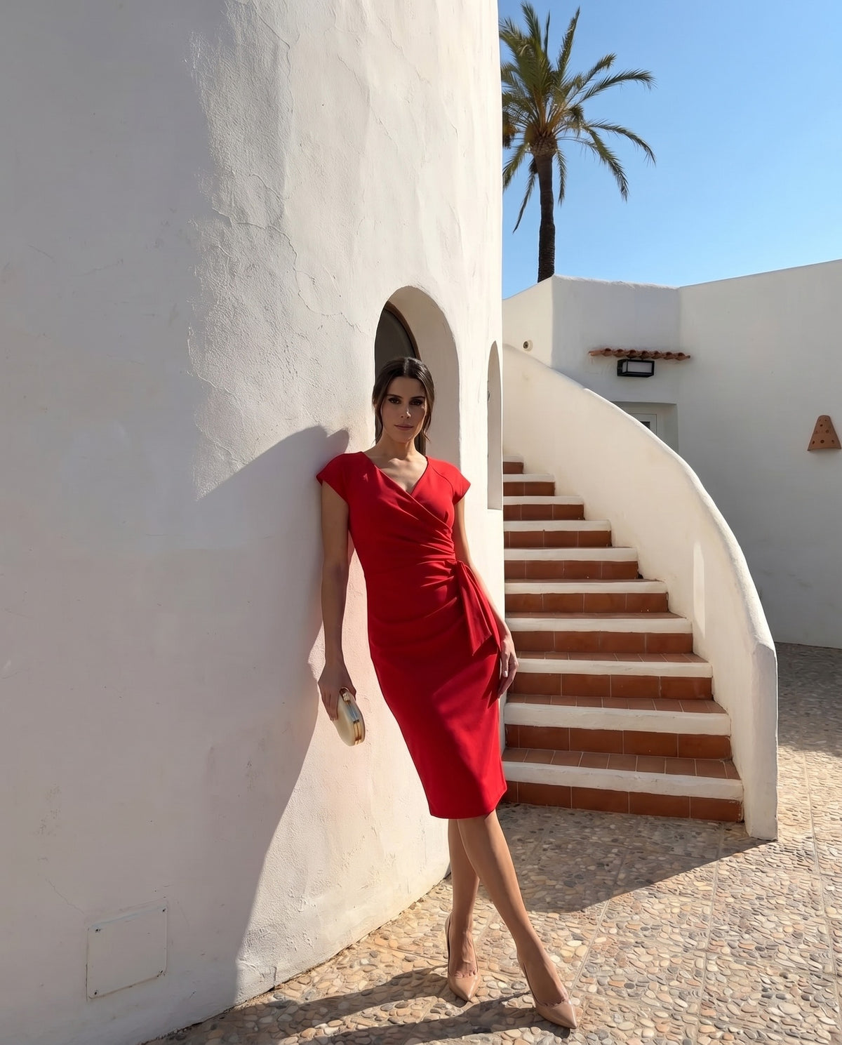 Syon Short Sleeved Pencil Dress in True Red – detail