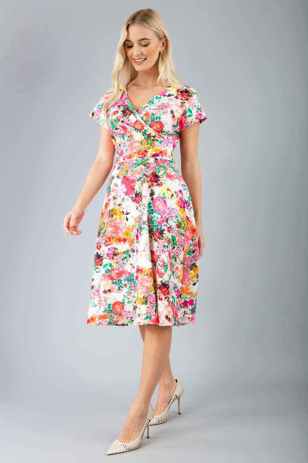 Boston Cap Sleeve Printed Swing Dress in Tea Rose Print – Diva Catwalk, image 2