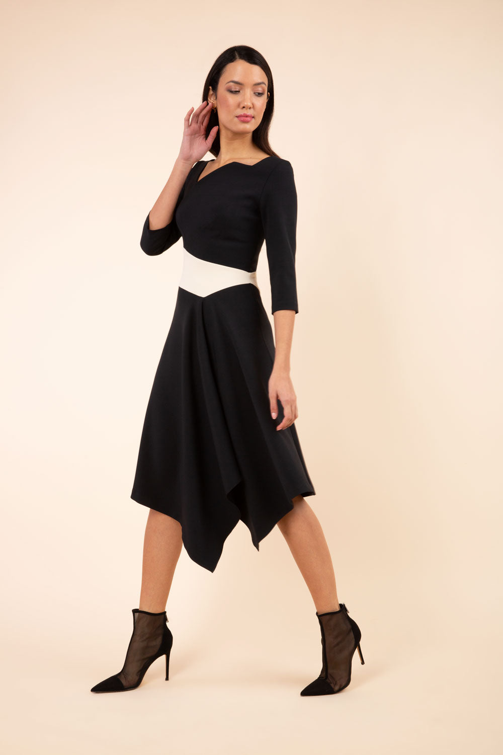 Pinto Swing Sleeved Dress in Black and Sandshell Beige – Diva Catwalk, image 6