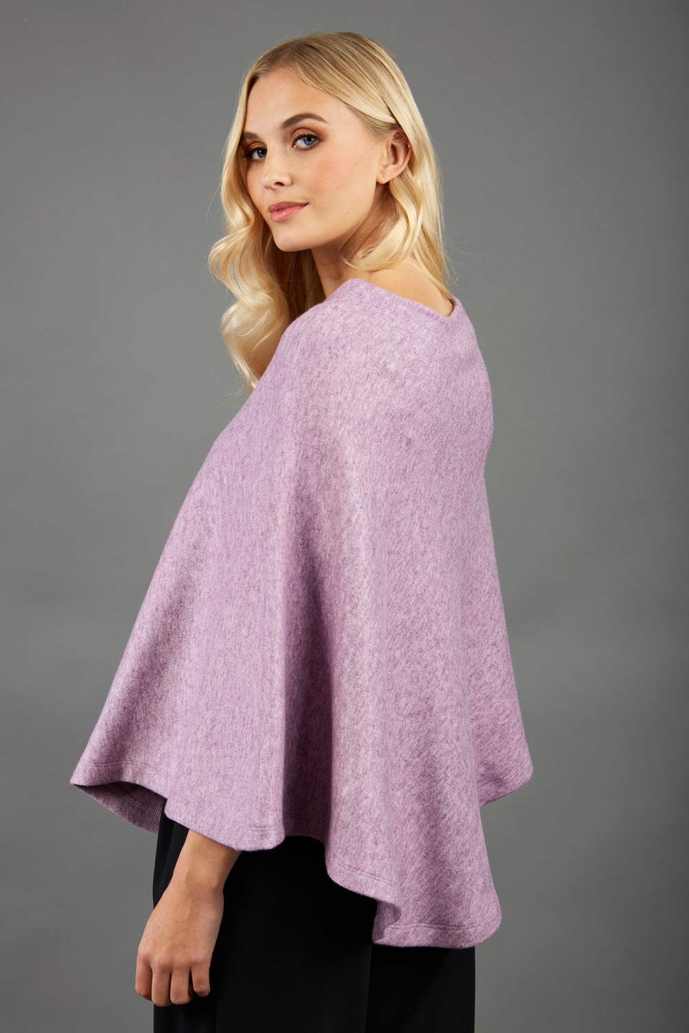 Rosalia Tricot Poncho – Diva Catwalk, image 3